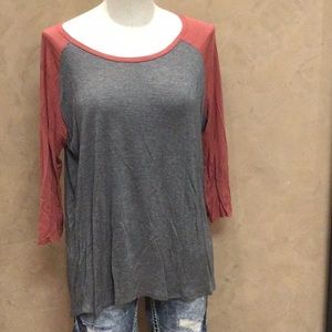 3/4 sleeve T with open back